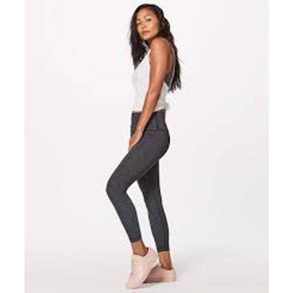 LULULEMON Wonder Under High Rise Tight Legging Yoga Pant Size 4 28 - Picture 3 of 6